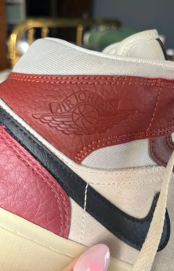 Nike Jordan 1 - Image 6