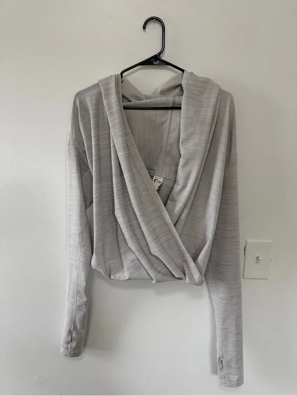 Zyia Haze Yoga Shawl Crossover- XS - Image 3