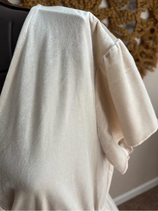 NWT Piper & Scoot Champagne Midi Dress Elastic Waist Soft velvety material - Image 5