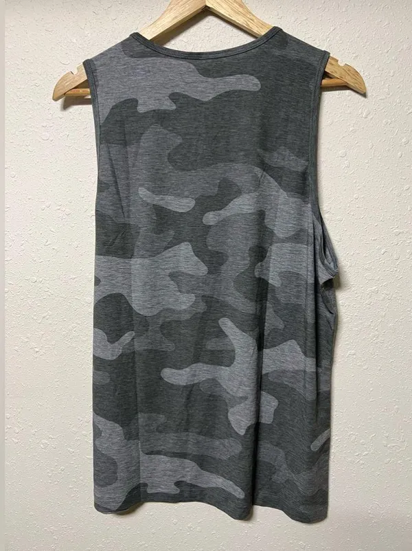 NOBULL Gray Camouflage Muscle‎ Tee Women’s Size Large - Image 3