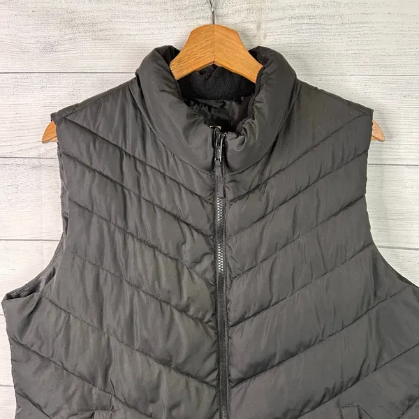 Gap Womens size XL Warmest Puffer Quilted Vest Black 474450 Gorpcore Preppy - Image 3