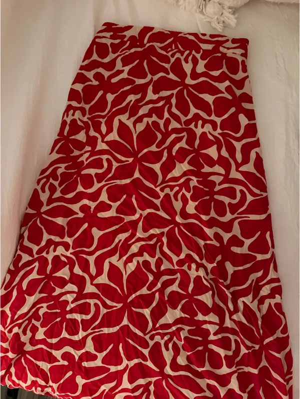 Red Floral Skirt Size XS - Image 2