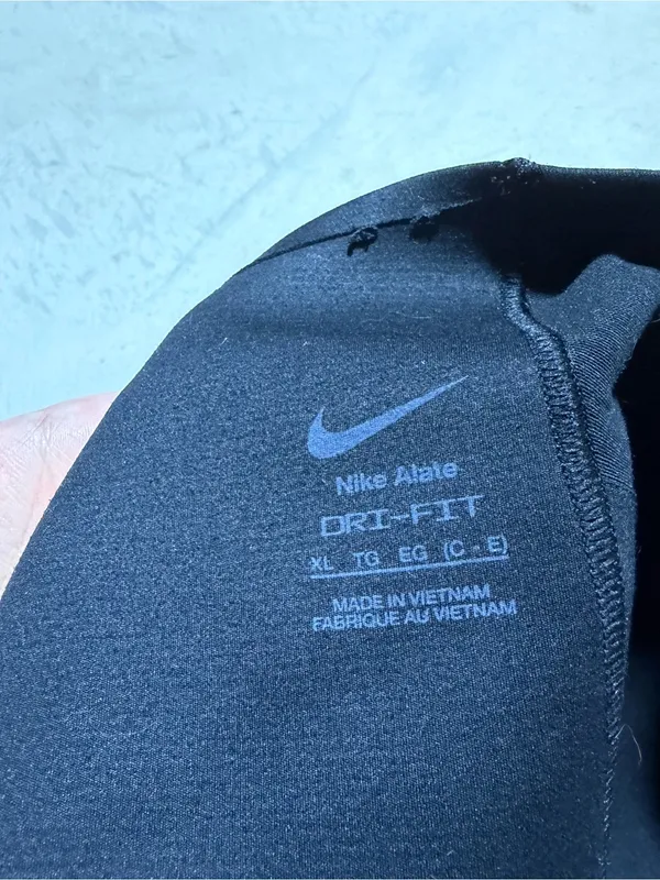 Nike alate Black Sports Bra dri-fit XL - Image 4