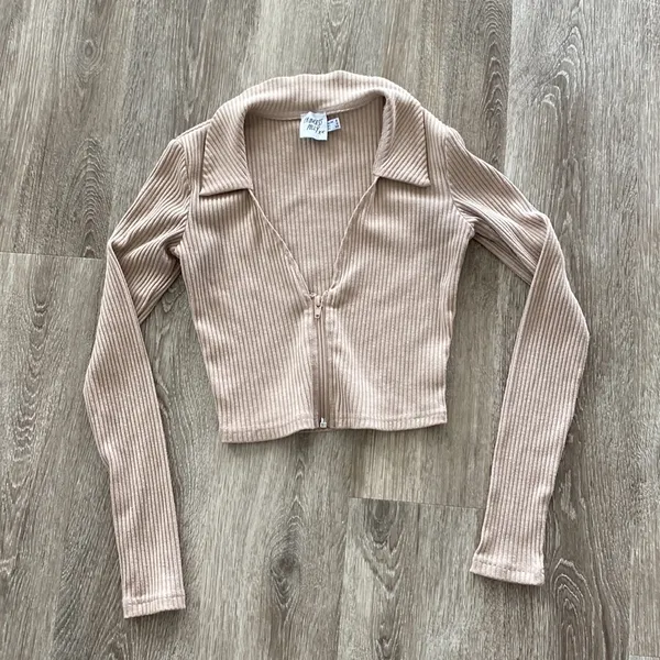Princess Polly faith ribbed collared crop top long sleeve beige tan neutral - Image 6