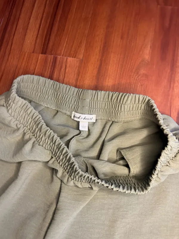 Derek Heart Sage Green Wide-Leg Pants L - Image 4