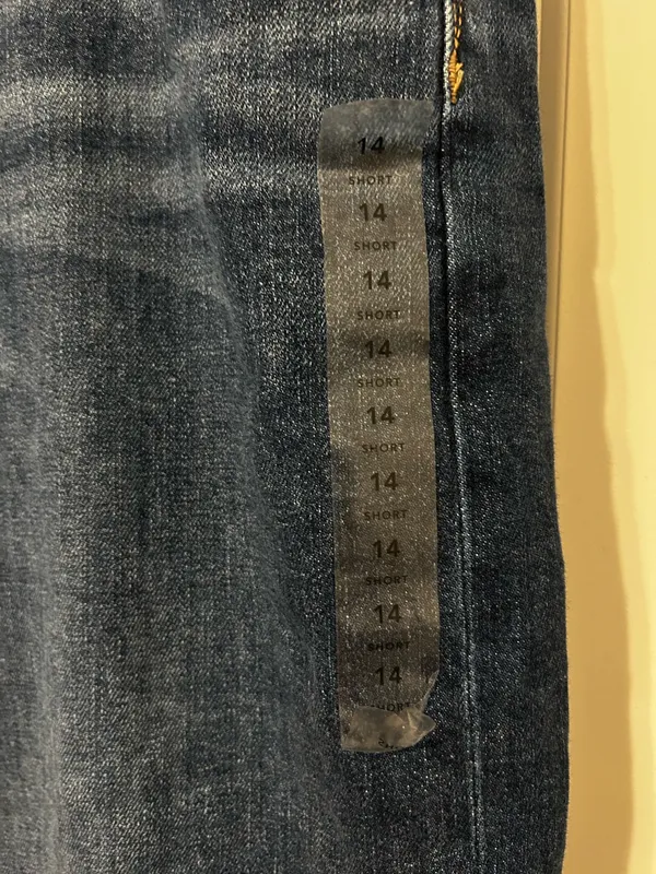 American Eagle Jeans - Image 3