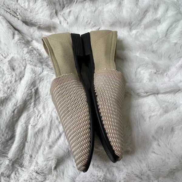 Shoes Size 8 - Image 2