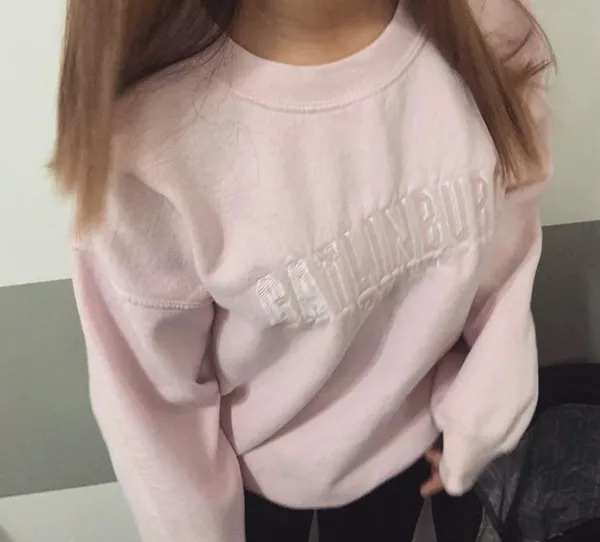 Pink Gatlinburg Sweatshirt Size M - Image 2