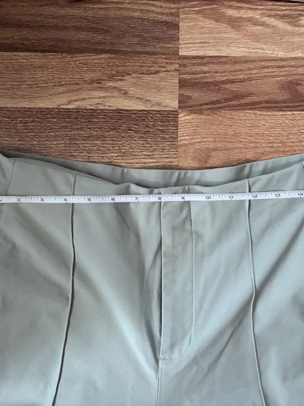 Vuori Meta Wideleg Pant - Size L - Vapor Gray - Image 9
