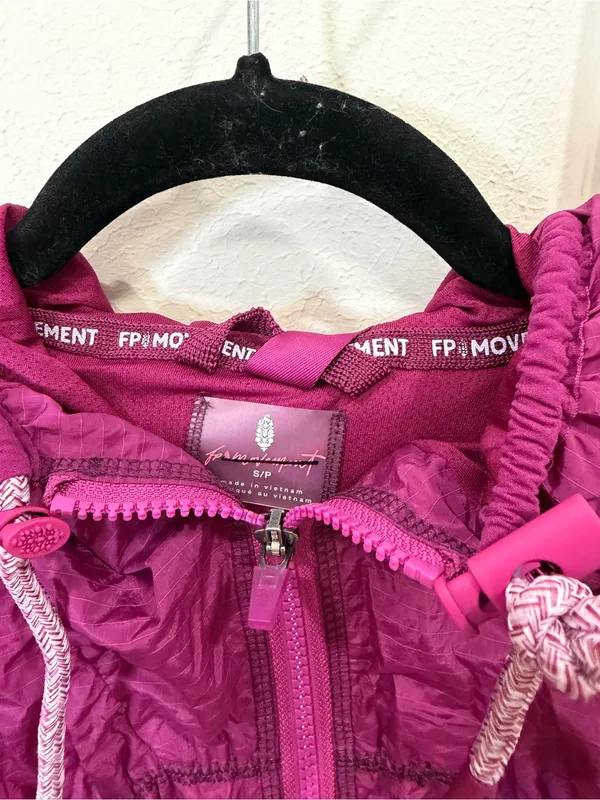 Free people Light Packer Hike Pullover - Image 4