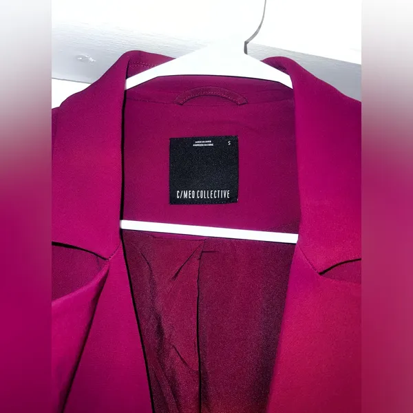 Revolve C/MEO Collective Red Notch Collar Blazer size Small Buttoned Golden - Image 3