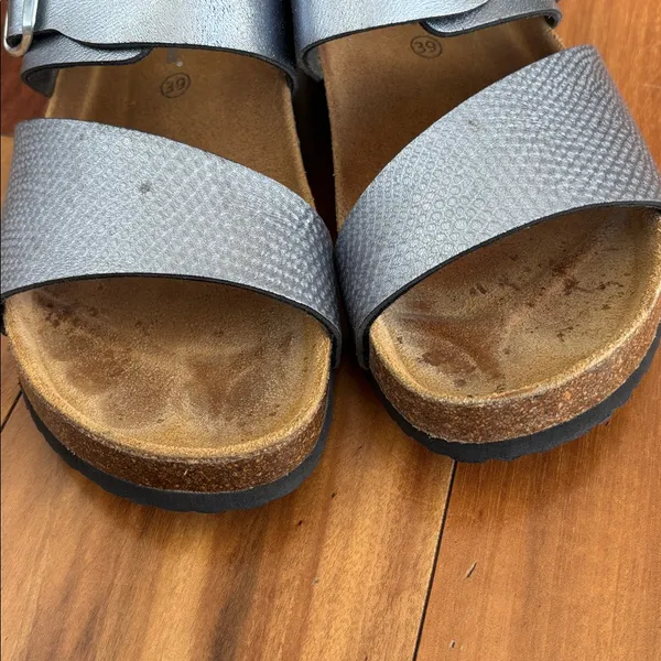Leather sandals - Image 9