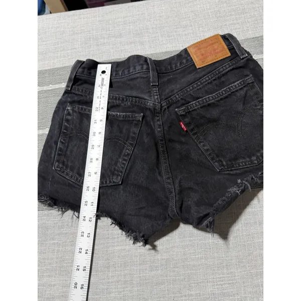 Levis Premium 501 Original Shorts Black Distressed Cutoff‎ Button Fly Womens 27 - Image 5