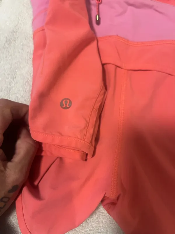 Lululemon Shorts Hot Hotty Pink Hot - Image 4