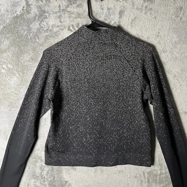 Lululemon Rest Less Cropped 1/2 Zip Herringbone Fade Black Size‎ 6 - Image 4