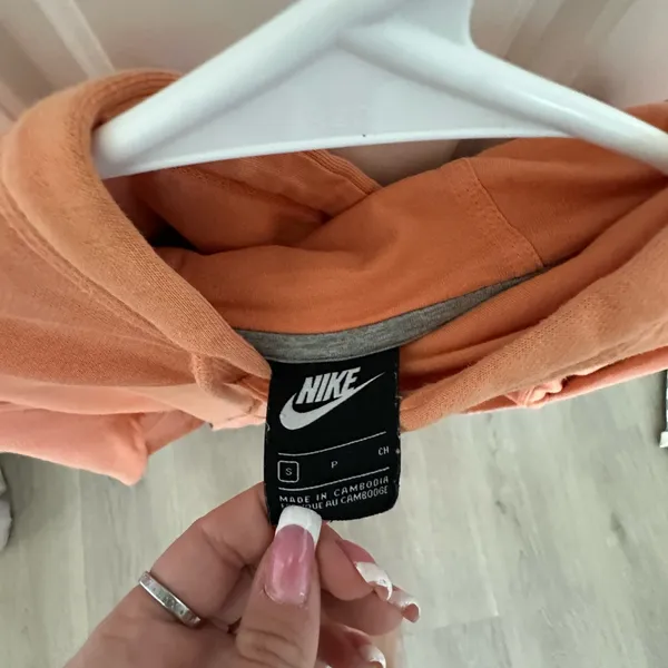 Nike Men's Burnt Orange Hoodie - Image 2