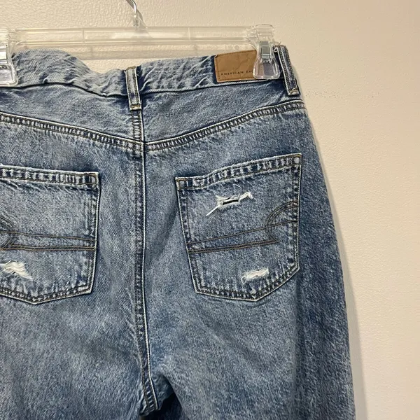 American‎ Eagle Curvy Mom Jeans Distressed Size 0 High Rise Ripped Denim - Image 3