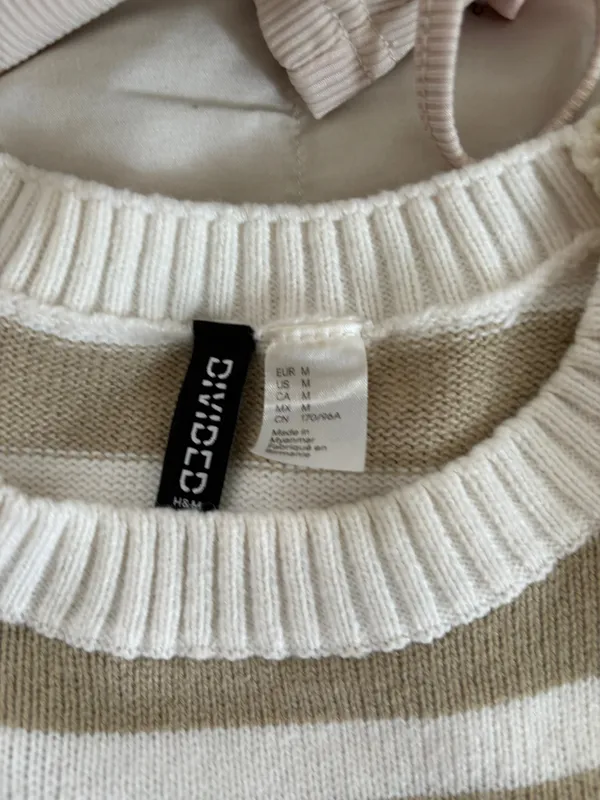 Stripe Knit Short Sleeve Crop - Image 4