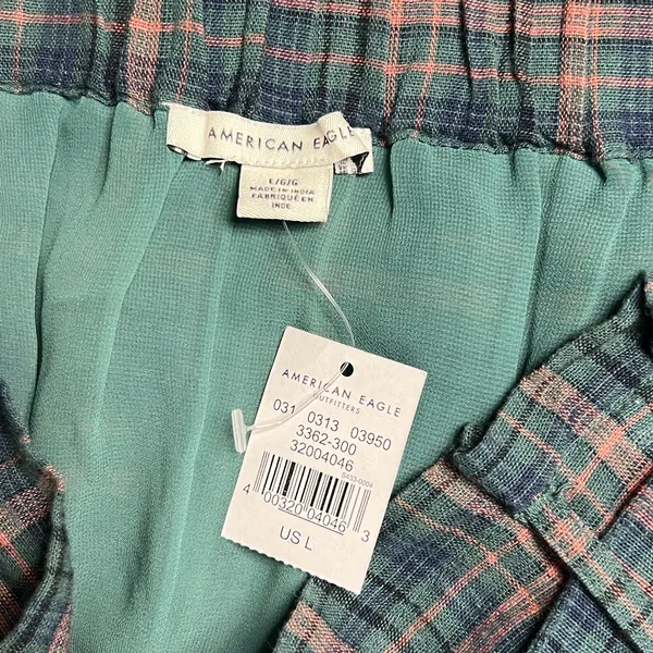 American Eagle Green Plaid Mini Skirt Size Large - Image 4