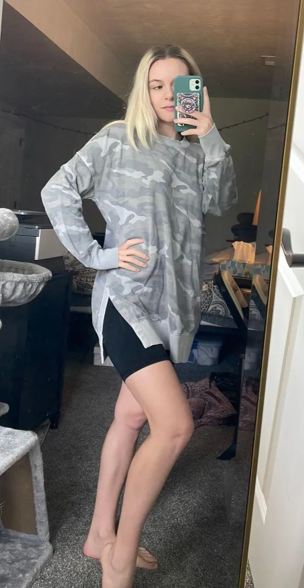 Old Navy Oversized Camo Sweatshirt - Image 2
