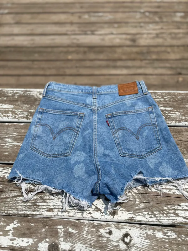 Levi's Jean Shorts - Image 4