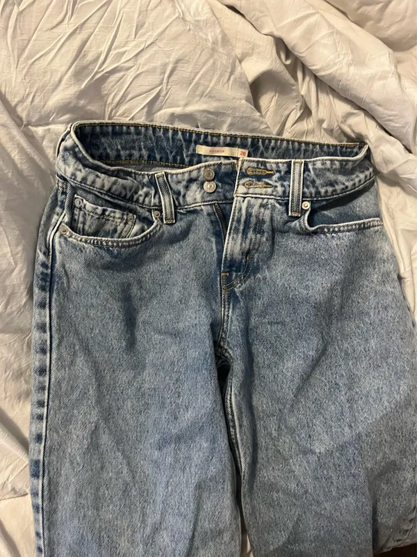 Levi’s Superloose Lowrise Jeans - Image 2