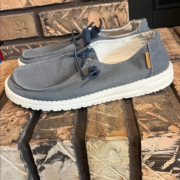 Hey Dude Women’s Wendy Chambray Navy & White Shoes‎ Size 8 - Image 4