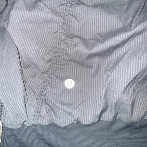 Lululemon Dance Studio Jacket Women‎ 4 Grey Hooded Hybrid Ribbed Full Zip - Image 4