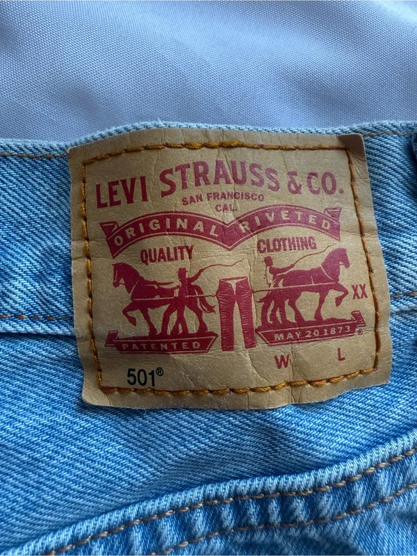 Levi's 501 Original Fit High Rise Denim Shorts Size 27 - Image 8