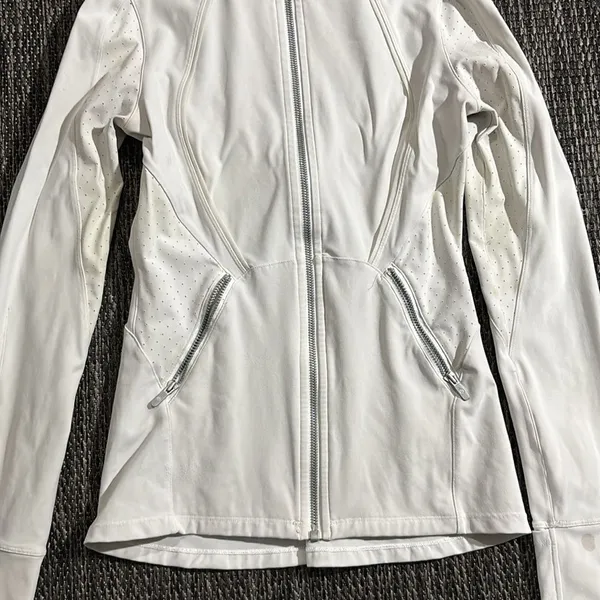 Lululemon Sleek Essentials Full Zip Jacket Running Size 4 - Image 4