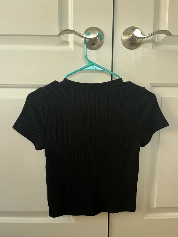 American Eagle Black Waffle Knit Tee Shirt - Image 4