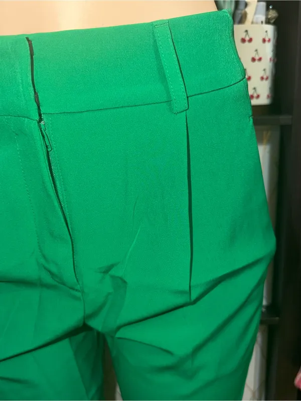 Express Cropped Ankle Trousers in Emerald Green - Image 2