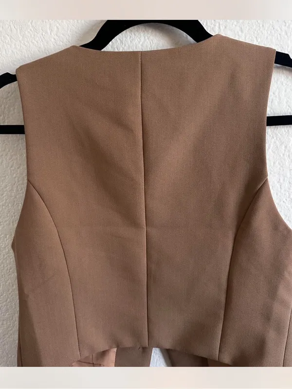 EDIKTED TAN VEST JACKET  M - Image 9