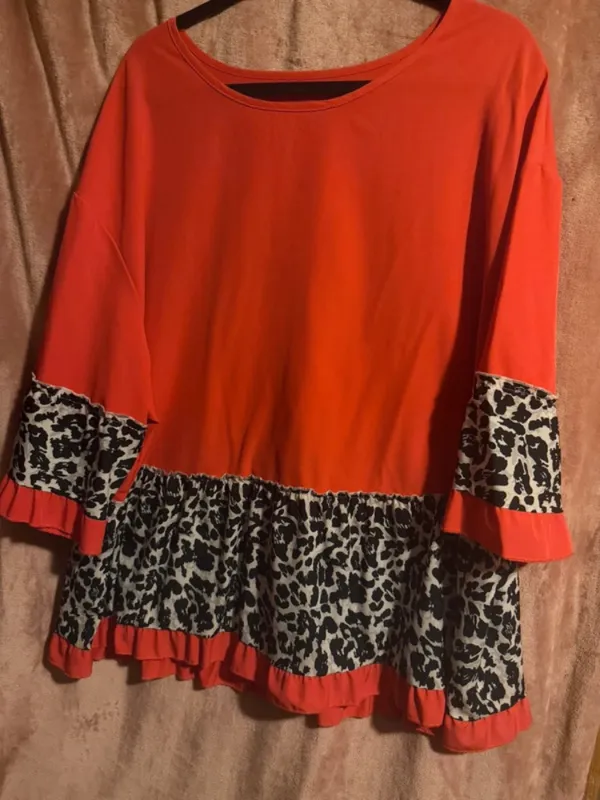 Women’s Red Leopard-Trim Long Sleeve Top - Image 2