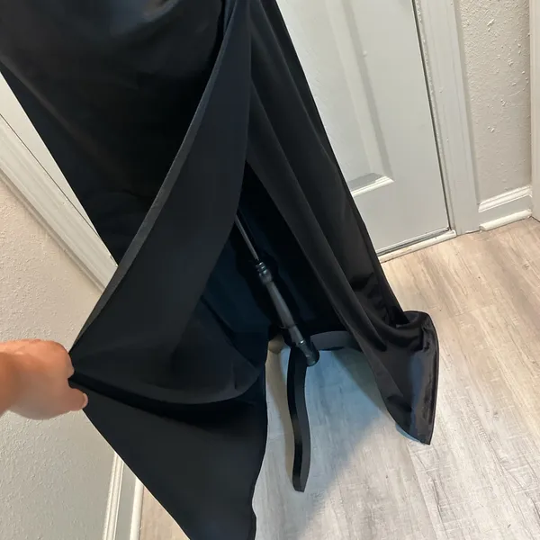 Toleen Elegant Satin Black Evening Gown with Sheer Waist Panel - Image 2