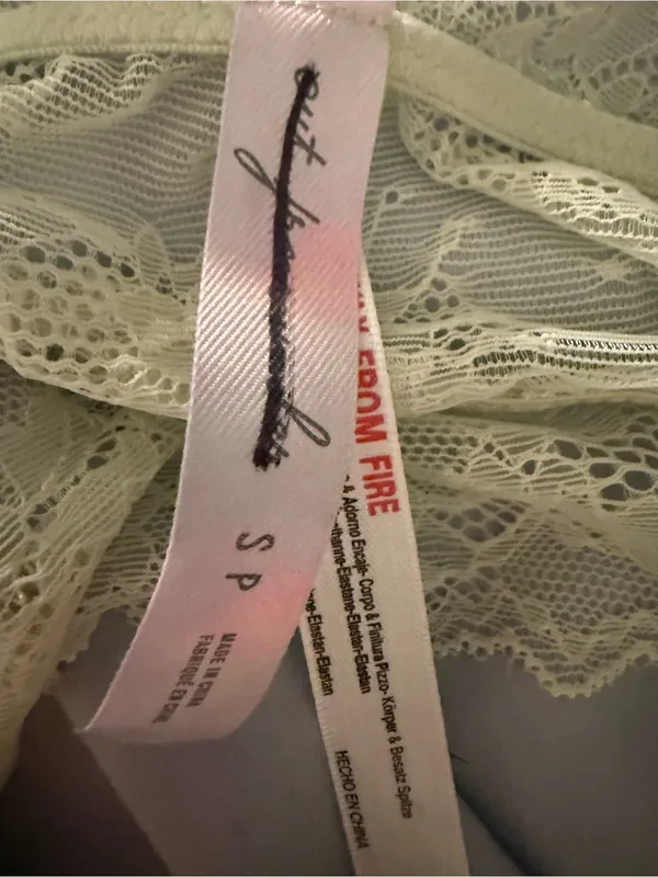 Urban Outfitters Just Peachy Green Lace Off-Shoulder Bralette - Image 4