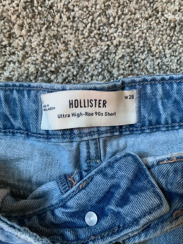 Hollister Jean Shorts - Image 3