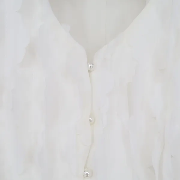 Alice & W Crop Top Womens M Petal Textured Ivory Pearl Button Excellent - Image 2