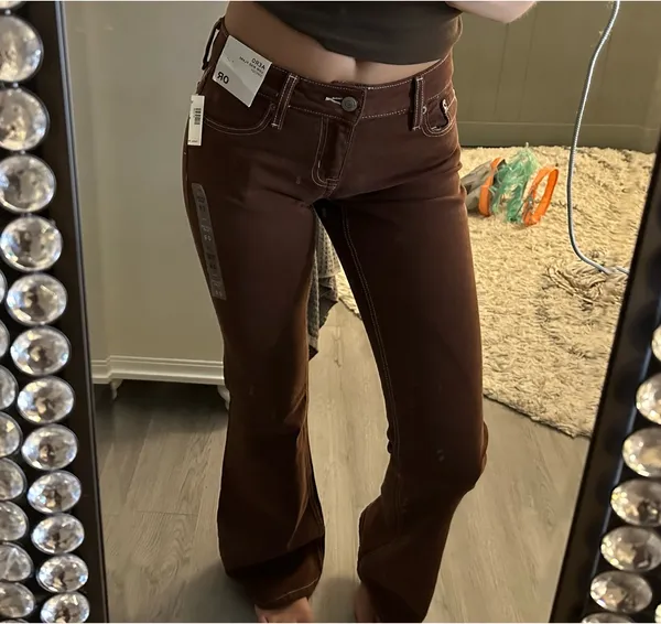 Aeropostale Low Rise Flare Brown Jeans - Image 4