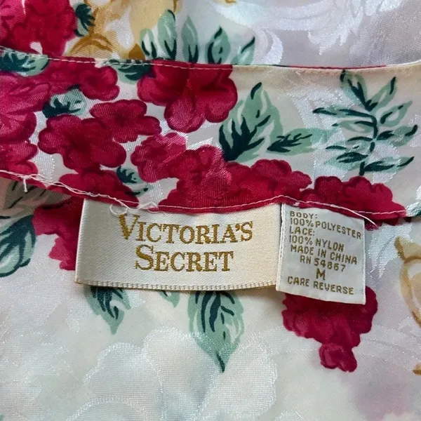 NWOT Vintage Victoria’s Secret Gold Label Rose Cherub Lace Slip Satin Chemise - Image 9