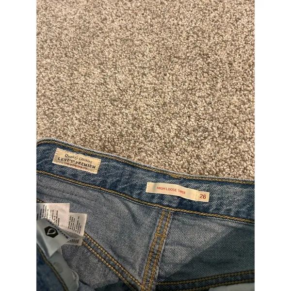 Levi's‎ Premium Jeans Women's Sz 26 Blue Denim High Rise Loose Taper Light Wash - Image 6