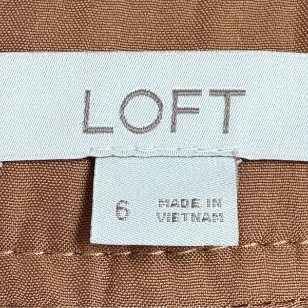 LOFT Tan Faux Suede Mini Skirt Size‎ 6 EUC - Image 3