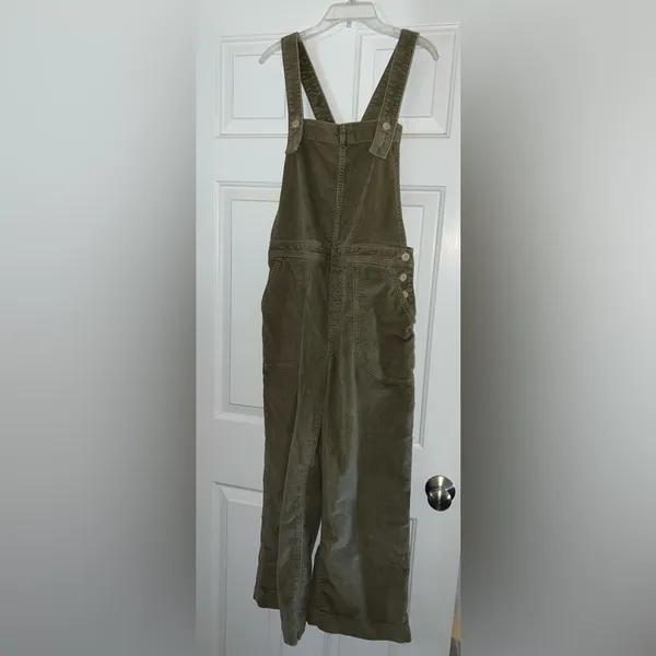 Patagonia Organic Cotton Women's Stand Up Cropped Corduroy Overalls Sage Khaki - Image 5