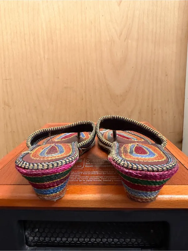 Boho Multicolor Woven Thong Sandals Embellished Low Heel Size : 9 - Image 5