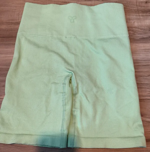 TNA Aritzia Shorts Biker - Image 2