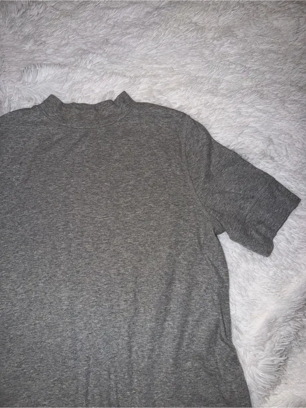 GAP Gray Short-Sleeve Mock Rib T Neck Tee size XXL - Image 2