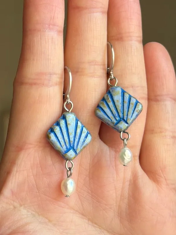 Handmade quality Czech glass beads shell & freshwater dangle earrings 🌀 - Image 3