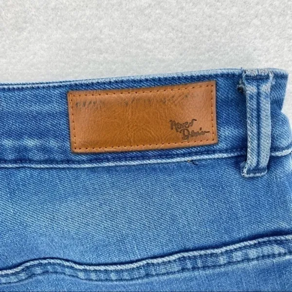 Never Denim Stretch‎ Higher Xtina Crop Skinny Jean - Image 9