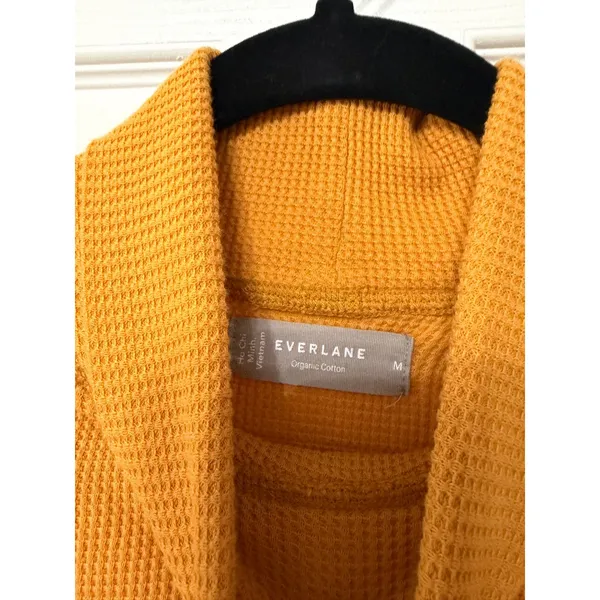 Everlane‎ Organic Cotton Waffle Knit Turtleneck Mustard Yellow Raglan Top Medium - Image 4