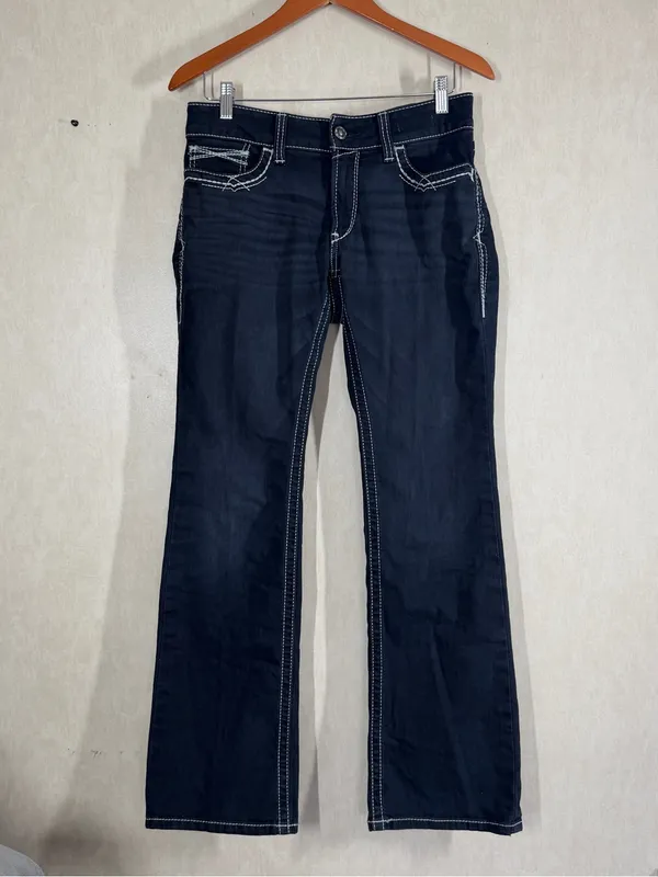 Ariat Women’s R.E.A.L Mid Rise Entwined Boot Cut Jeans Cowgirl in Marine 30R - Image 3